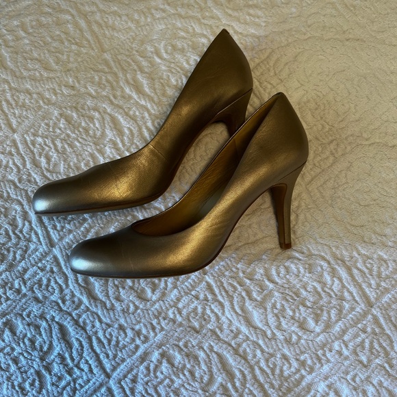 Ladies heels - Picture 2 of 4